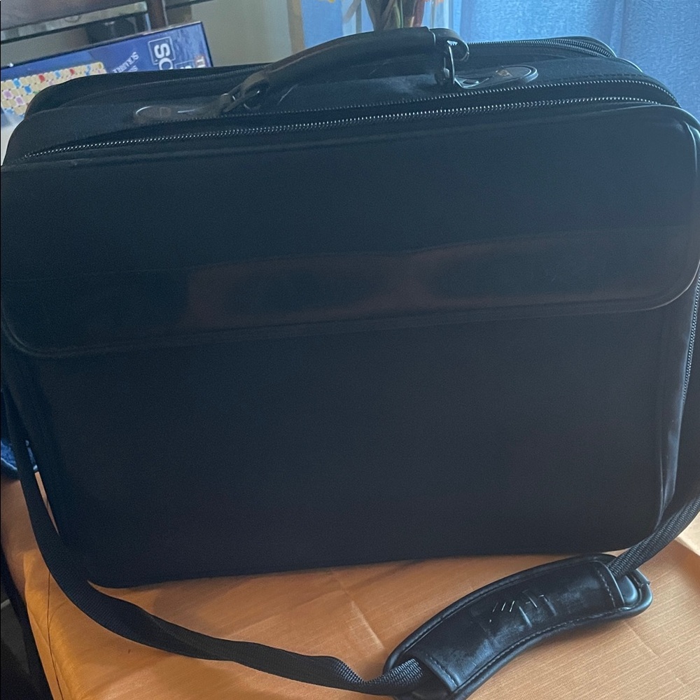 Sleek Black Men's Briefcase